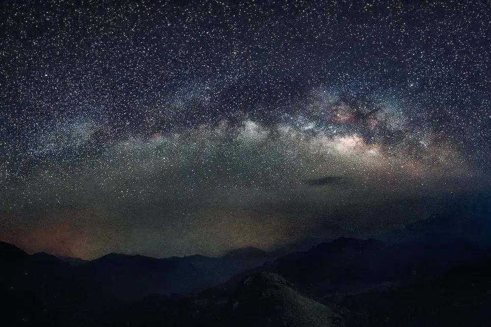 去了新疆拍了最美星空可以直接当壁纸了