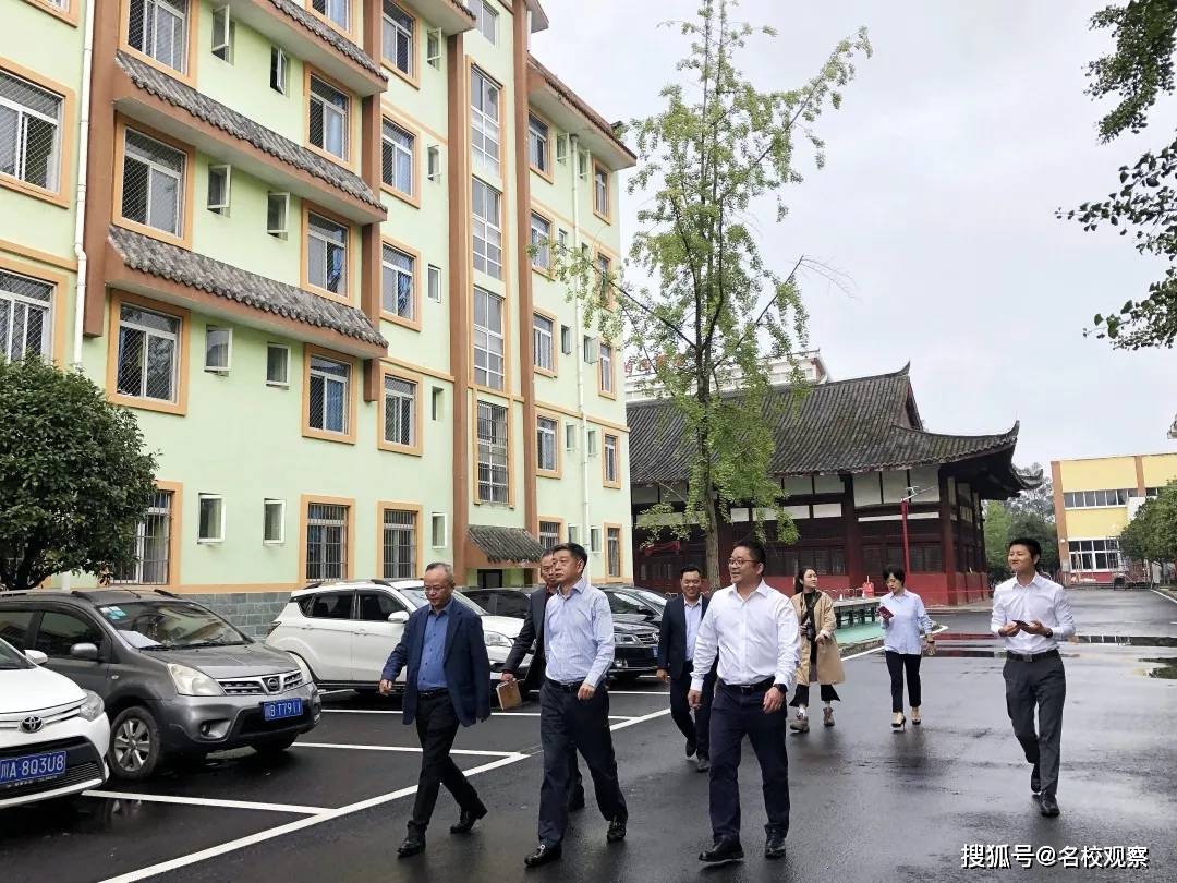 从揭牌到开学仅仅3个月时间这所学校所取得的显著成效令人称赞