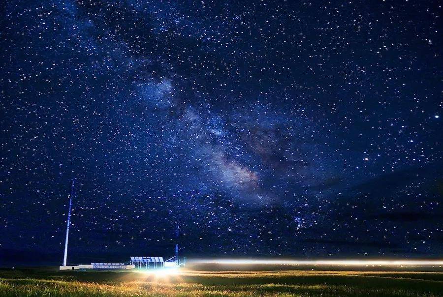 如果你想欣赏如此美丽的夜空,就来新疆,一起走遍山川,寻找最美的星空