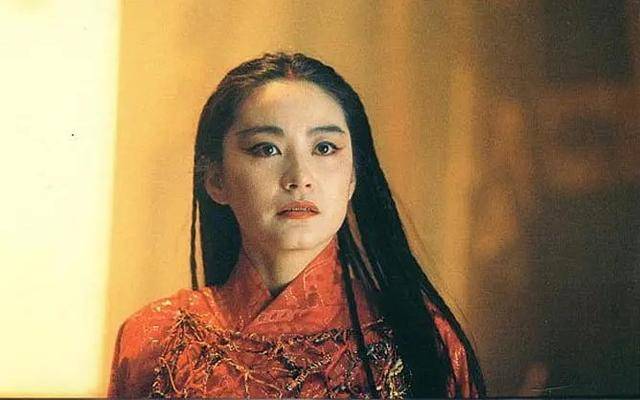 森林|原创26年后《重庆森林》要翻拍了，四大主角今昔对比照令人唏嘘