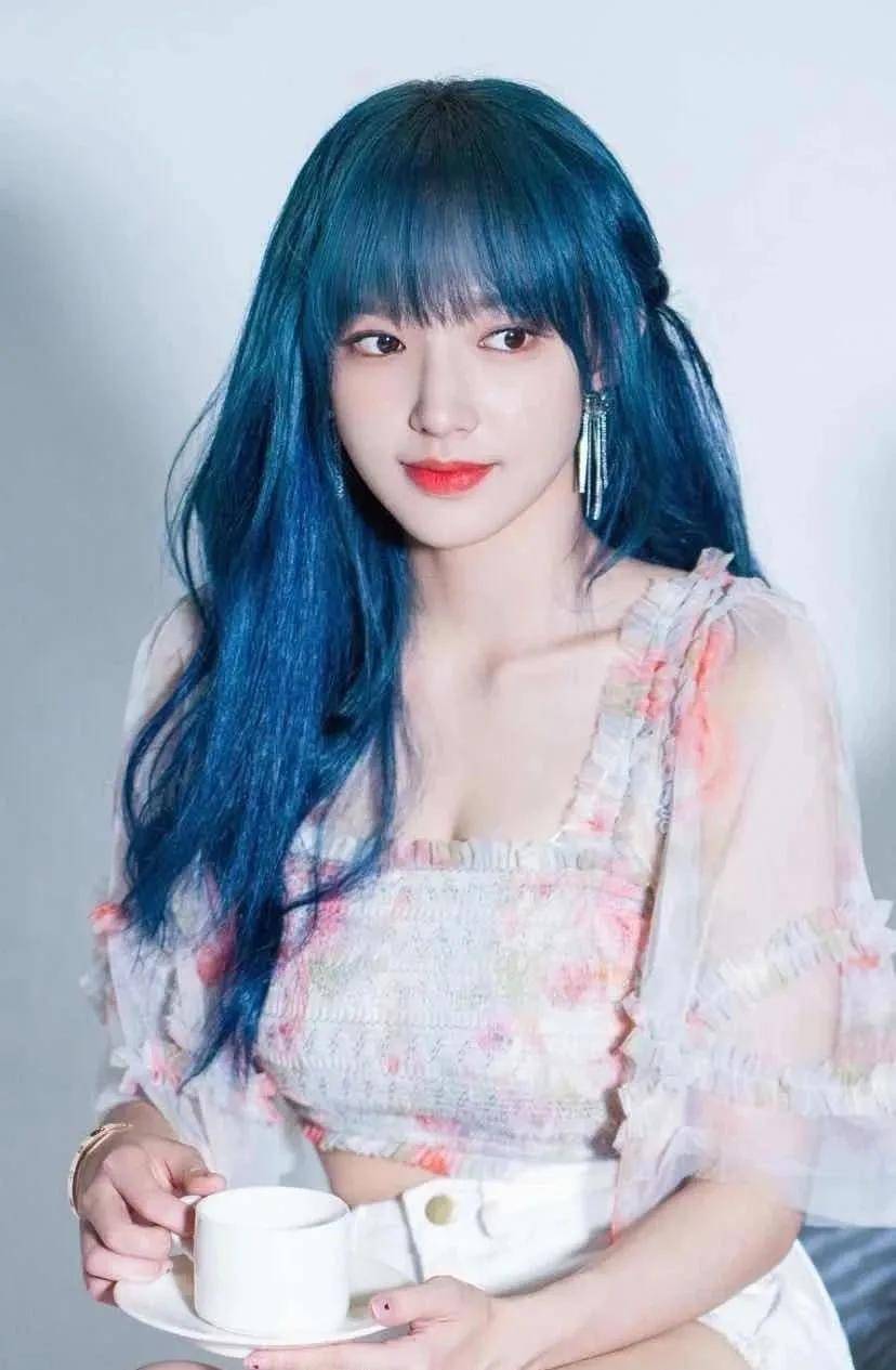 lisa|芭比鼻祖碾压lisa，坐拥全球4000万粉丝顶级网红，脸居然是假的？！