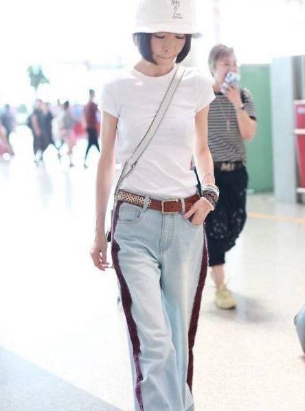 机场|好不容易增重20斤“大头娃娃”鲁豫这次终于有了女人味!