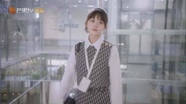 古代|原创爽剧《本宫今天不加班》上线！皇后魂穿现代做实习生？当宫斗走进职场......