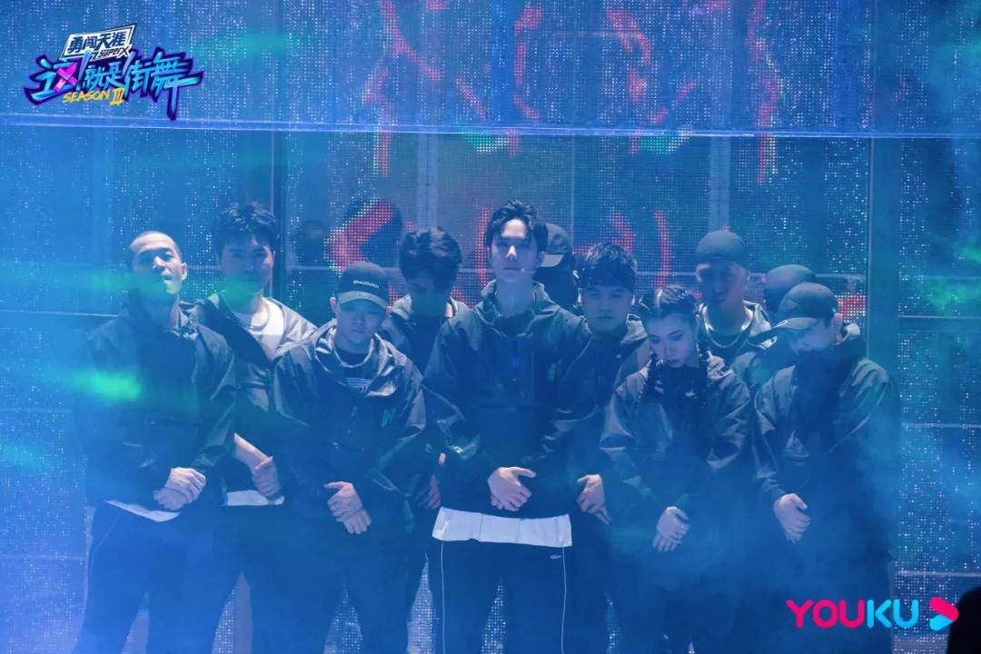 潮流|说唱、潮牌、策展....“进化”中的潮流综艺还能怎么玩?