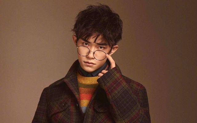 睁不开|原创易烊千玺被男演员呼巴掌，现场真打让眼睛都睁不开，细节让人叫好