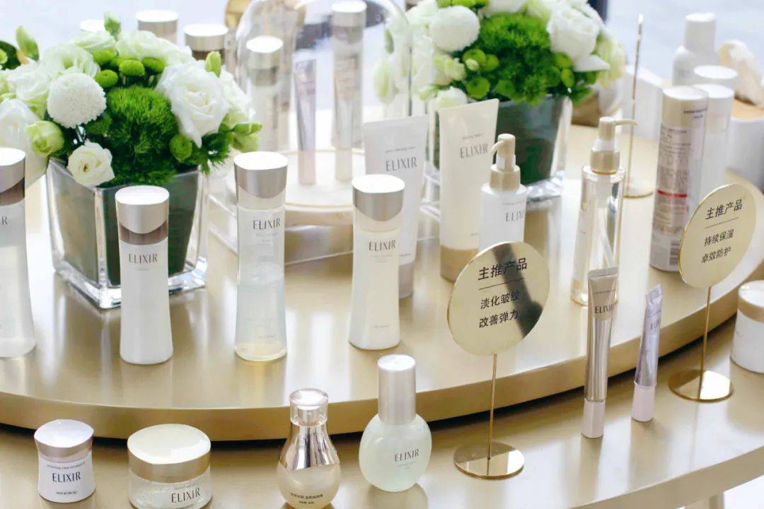 尔优悦|『质』敬美丽!怡丽丝尔线下快闪店空降济南世茂!听说小仙女们都去了…