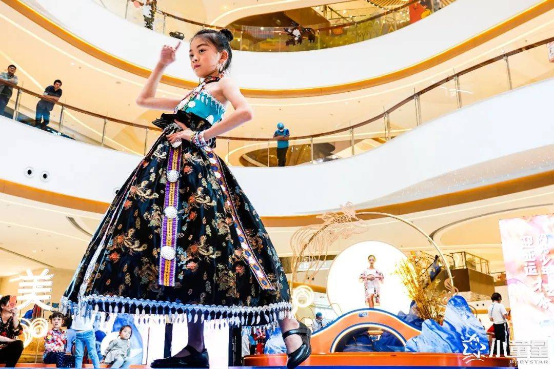 服装|闪光少年为亚运助力，这些小童星真的很燃！