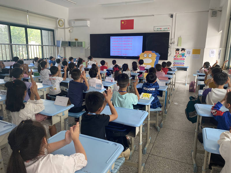 小学生家庭教育如何引导好 9bebd2cd5e584da4b4d7f0998042e268.jpeg