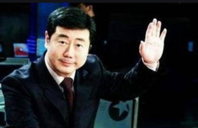 昔日央视名嘴方宏曾被女儿曝私生活混乱,如今现状怎么样了?