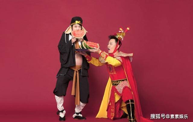 林峰官宣当爸:晒夫妻搞笑合影照,用6个字表明爱家决心