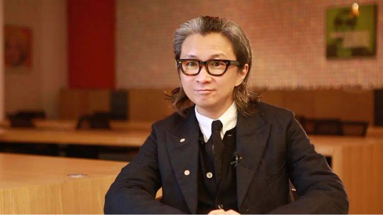 夺冠大家去看了吗?巩俐饰演的郎平,简直神还原人物