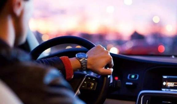 老司机开车越开越慢 f78b9384128c42608c04974ac785fa10.jpeg