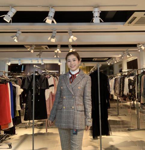 认可|拼多多上复购率超80%的商家，如何获得女孩认可？原因让人点赞