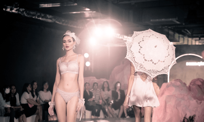 Forte|破茧成蝶,性感重演 ---Donna Forte全球时尚首秀启幕