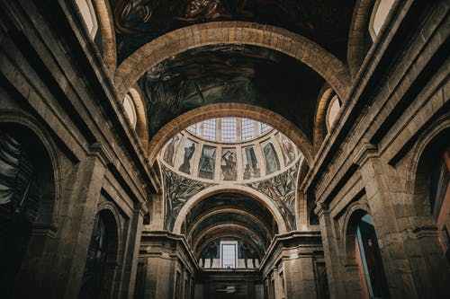 宏微科技IPO前夕新增16位股东 两大法人股