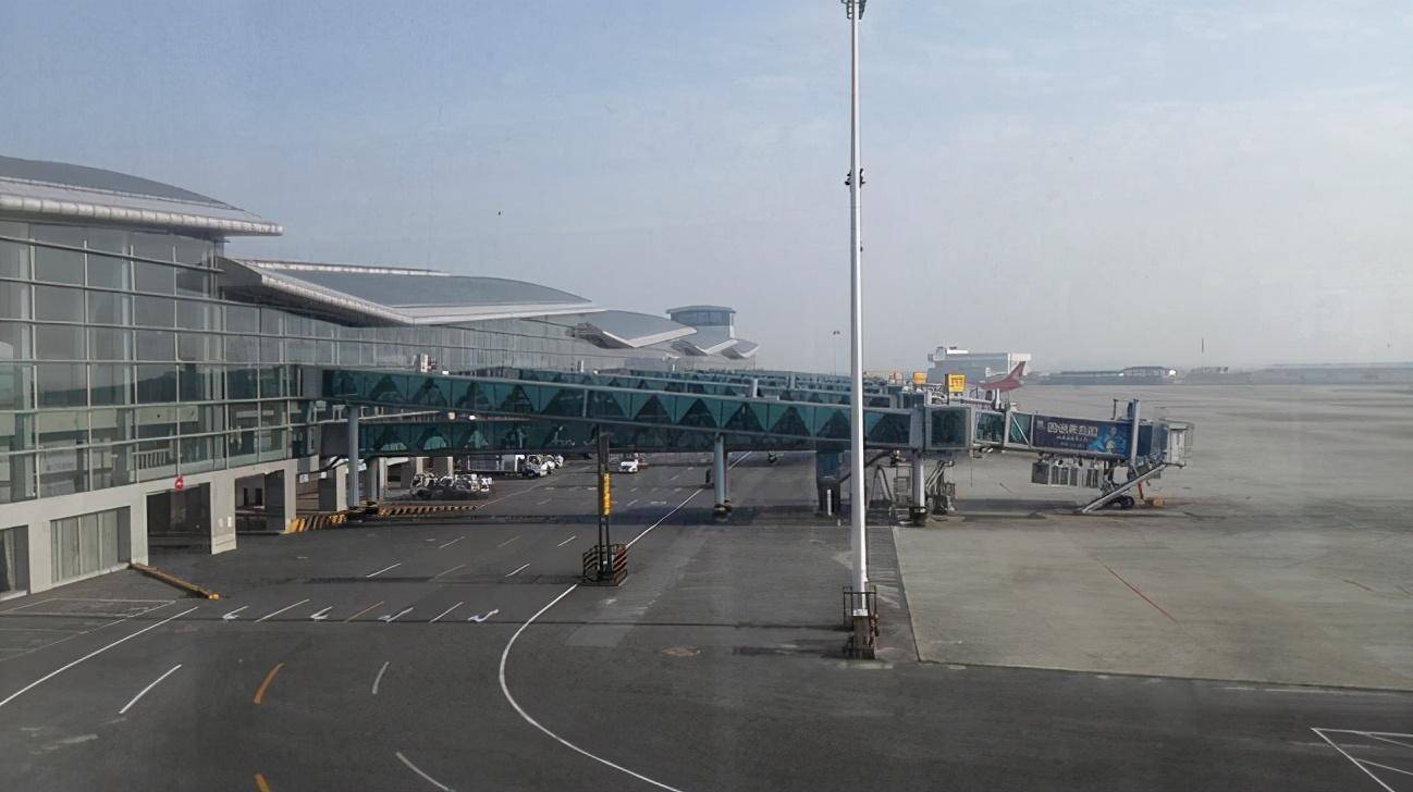中秋国庆假期 南昌昌北国际机场出港机票价格低至2至5折