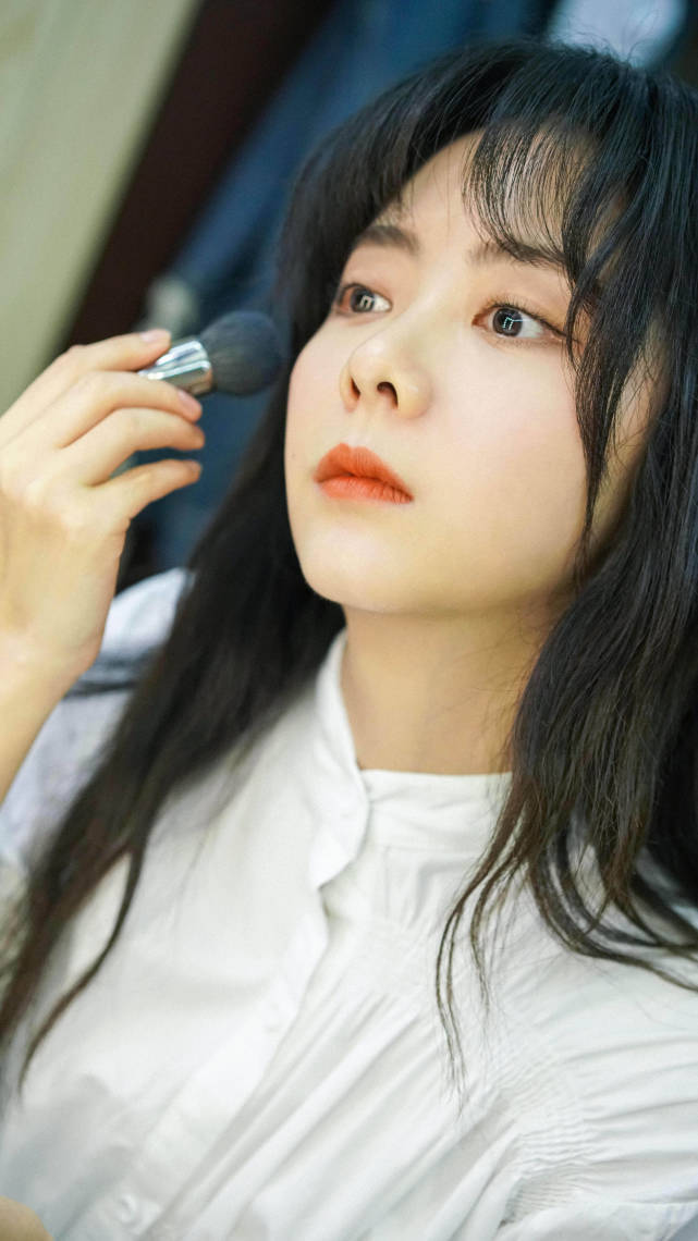 票数|原创都说这届金鹰女神是她，可票数第一却是谭松韵，如何收场？