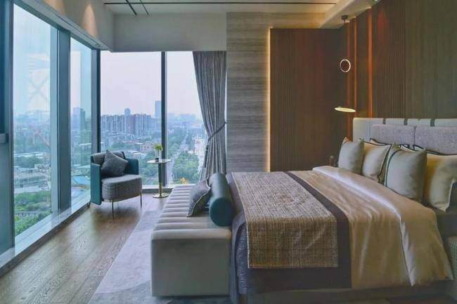 项目|在它面前，太古汇遭疯抢的LV，都不算奢侈品！