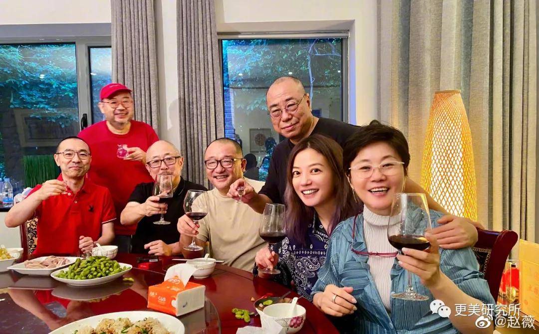 血液|赵薇婚变？44岁的她凭什么拿下亿万身家小鲜肉？！