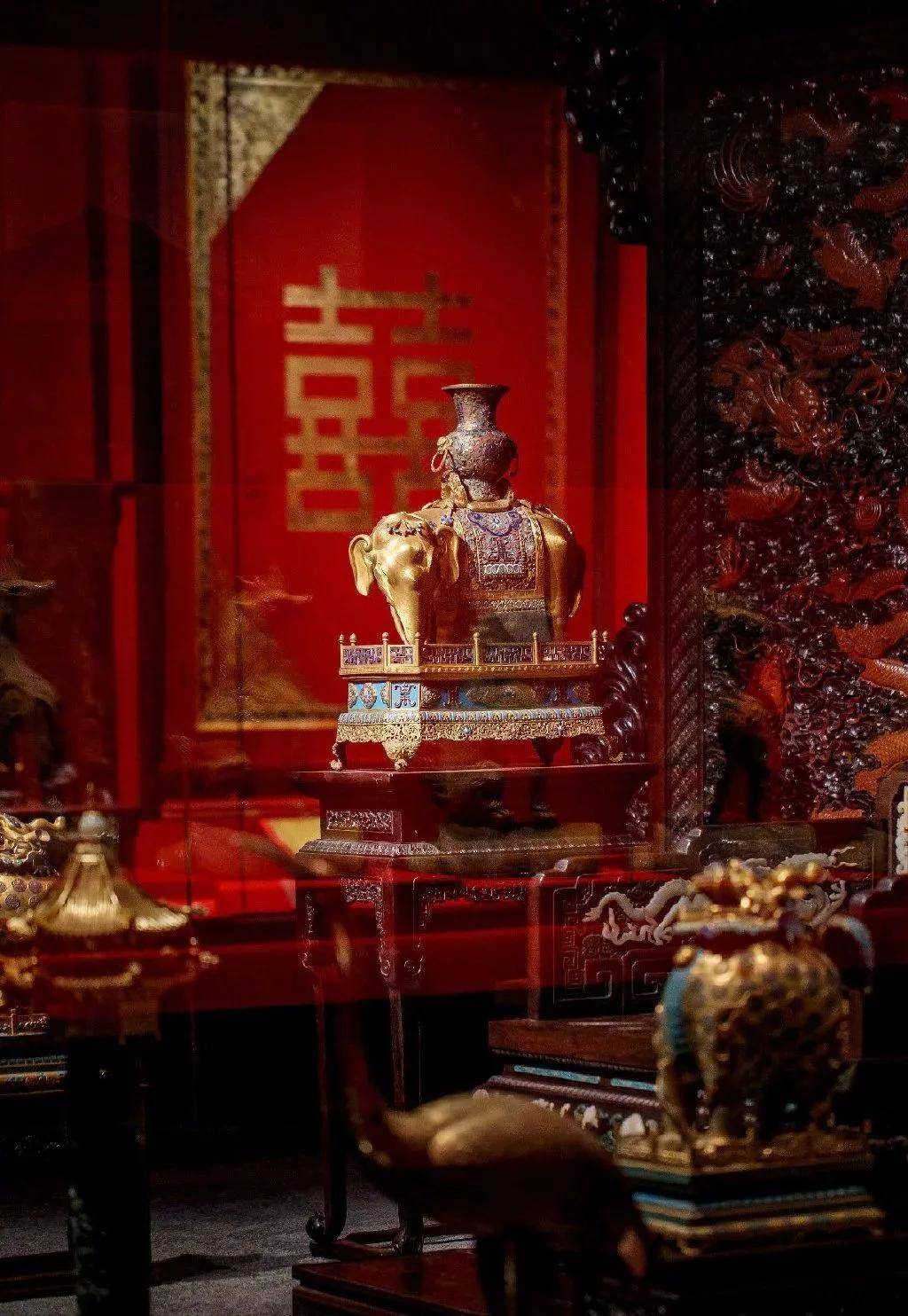 紫禁城|这个高枝是半个娱乐圈女星都想攀上的…