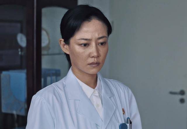 防护|原创抗疫剧《在一起》开播，没有刻意煽情，这些细节很打动人