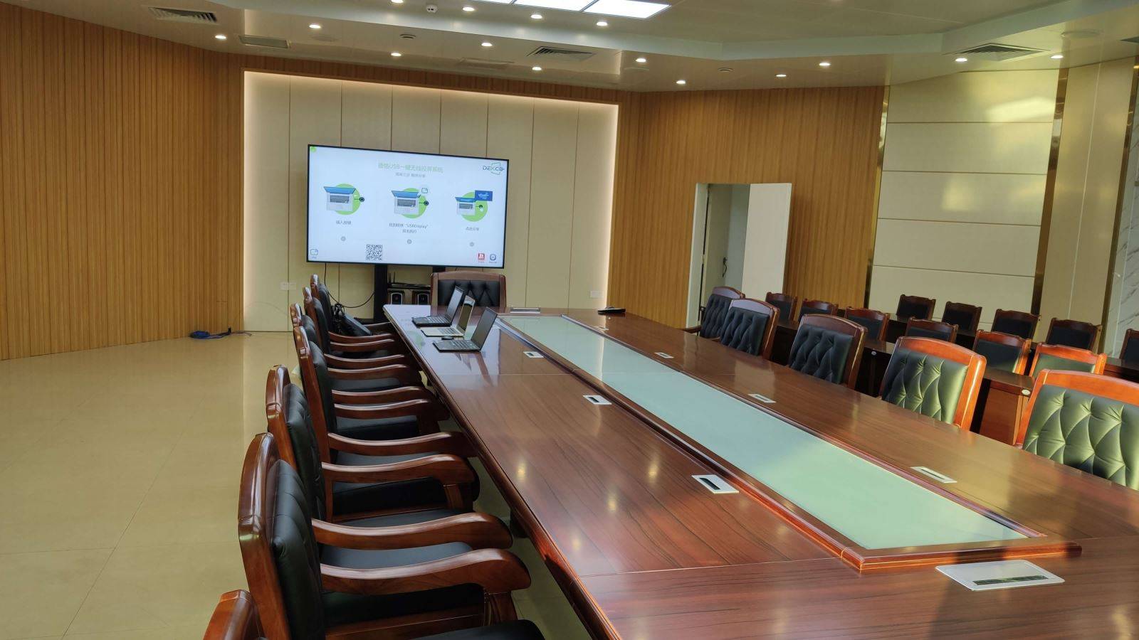 DK-mini|简单三步！笔记本电脑用户轻松将画面无线投影在显示屏上显示