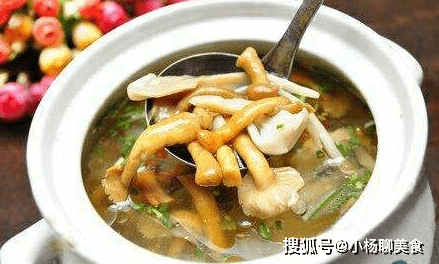 丝瓜配什么菌 6784598610b84e4fb51023af76bf8775.png