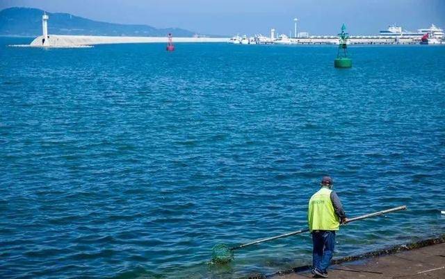 国外海边钓鱼 c035a45ef38047079fcb4530ec7fcc86.jpeg