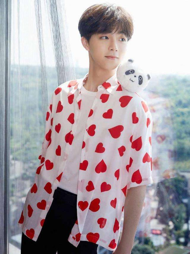 小时候|原创陈立农哽咽谈过早成熟，回忆自己小时候，真的很暖心啊