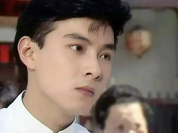 林青霞|性转版林青霞、霸屏90后童年的“正统小生”，被忽视的颜值巅峰太惊艳！