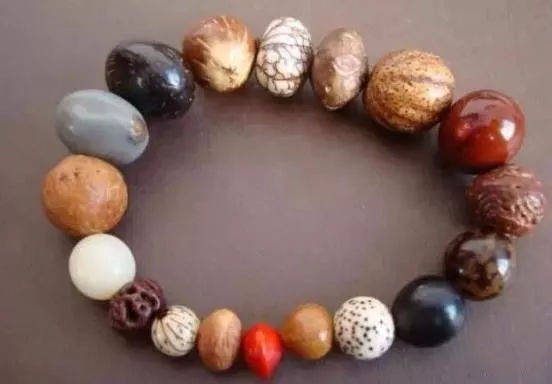 玛瑙|十一出门这些手串就别戴了，丢人！