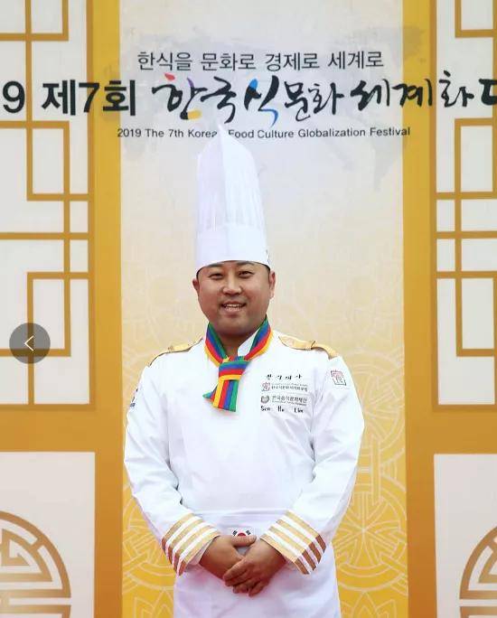 花图缘|竟然是在“石头”上烤?火了三年的韩式烤肉