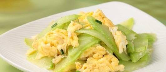 佛手瓜怎么炒鸡蛋好吃 72aca7b777634917a0e2e44e39961001.jpeg