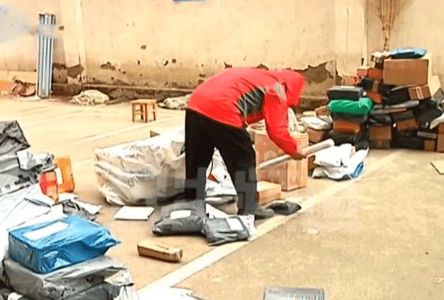 怎么联系快递员把快递放在自己的驿站 de0955df182c4388b47424a319ed0de3.png