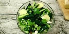 怎么腌酱黄瓜酱辣椒 ae534560aaef49fea8efcd7b3b4079db.jpeg