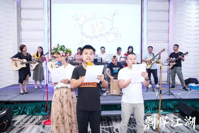 老铁|剽悍一只猫剽悍品牌特训营：花费高价的圈子线下聚会，我学到了啥