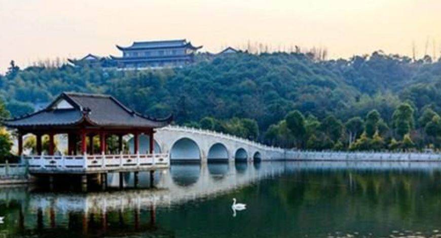 娄底人均gdp_娄底职业技术学院