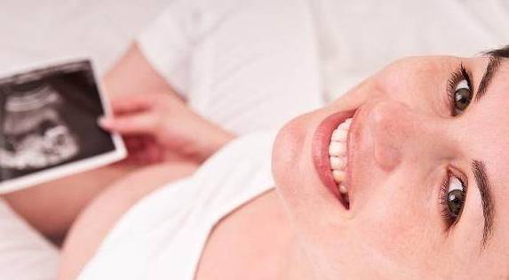 女人多少岁不适合生育了 c1a30bc1b5034ba2aa8f36af05d1afa3.jpeg