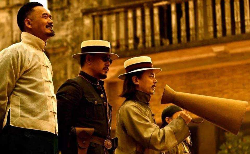 张中甯|《让子弹飞》的原型：民国县长上任被乱枪打死 五大家族把持一切