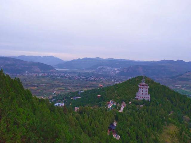 济南有座石崮寨 济南有座石崮寨