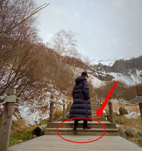 陈数穿高跟鞋爬山 晒15张美照均未见老公身影