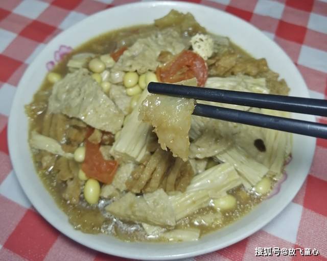 经验教程|家常乱炖豆腐，好吃有窍门，做时多放一味料，鲜香味美，开胃下饭