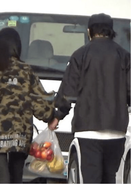 潘粤明携绯闻女友聚餐被拍,两人低调相恋多年