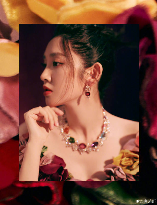 张若昀|唐艺昕产后首秀尽显女人味，窈窕身材抢镜，张若昀双重表白超甜蜜