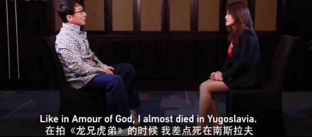都说成龙老了，却有一个人说“他老了是福”，