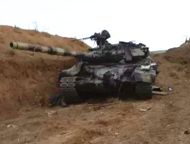 亚阿战争谬论：菜鸡互啄，也能给军事强国上一课