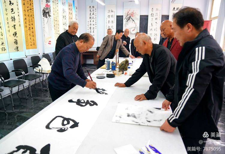 小梁乡人口_河津市小梁乡小梁村(2)