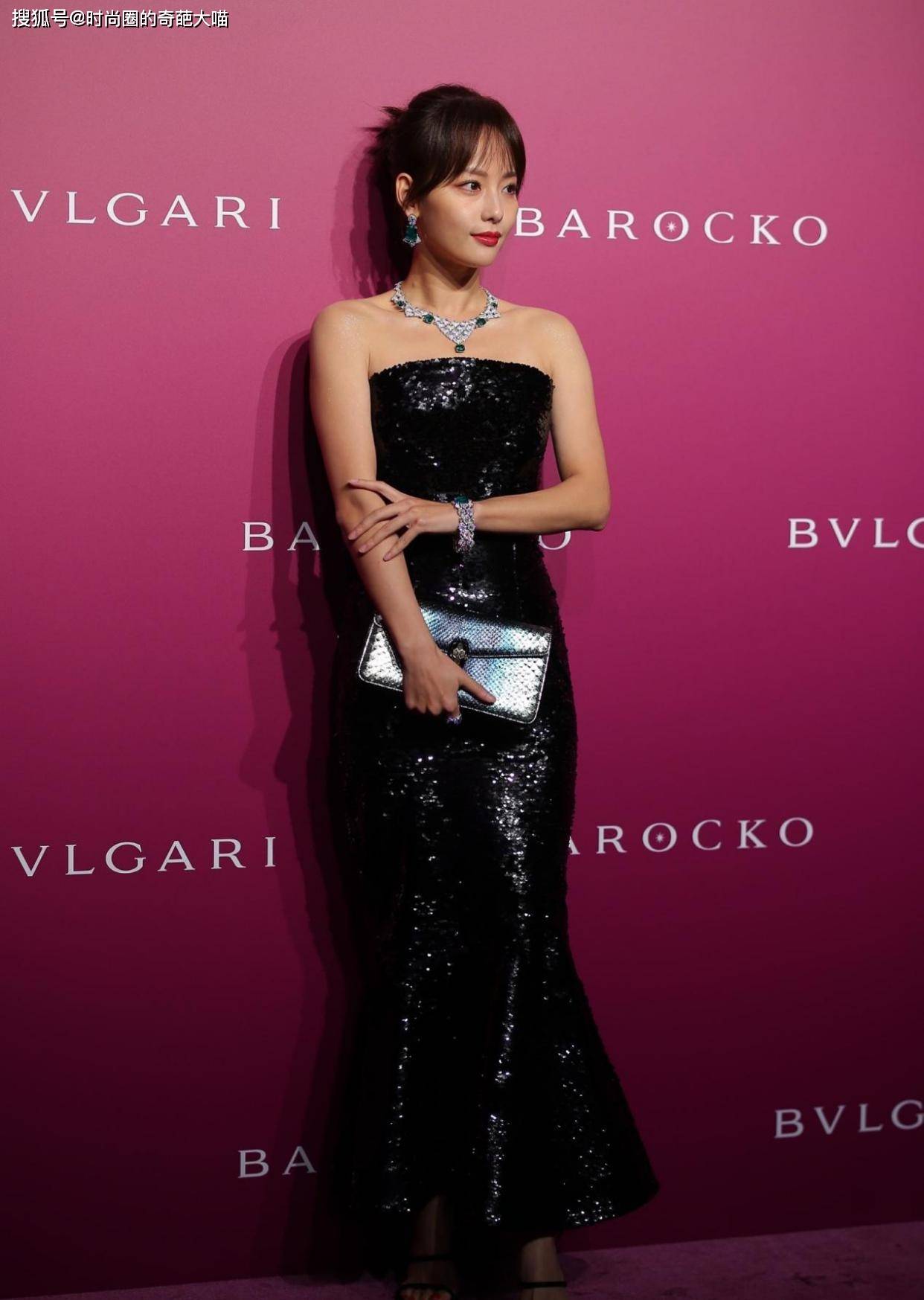 钟楚曦|唐艺昕产后身材太绝了，生图状态在线！娜扎钟楚曦也明艳动人