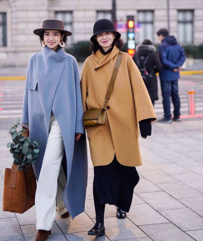 女人|明明52岁了，周涛怎么还那么优雅？女人该学会“冻龄”自己人生