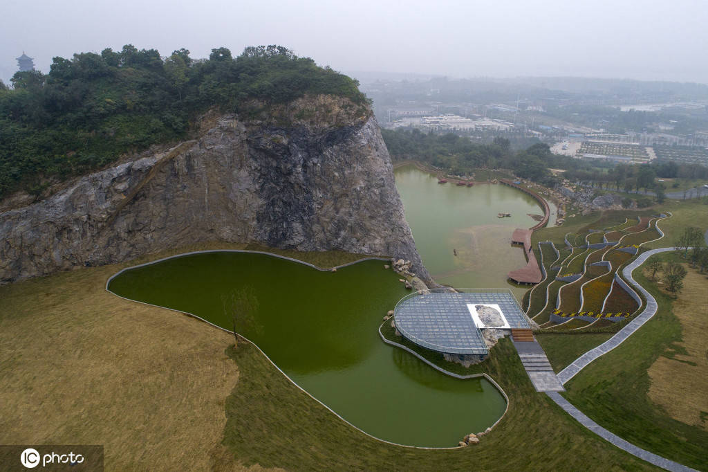 1/ 12 湖北省襄阳市全国最大的山体修复工程完工,大岘山生态旅游区